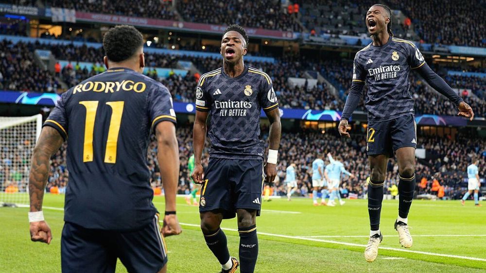 Rodrygo, celebrando su gol ante el City en el último enfrentamiento contra los ingleses, junto a Vinicius y Eduardo Camavinga.