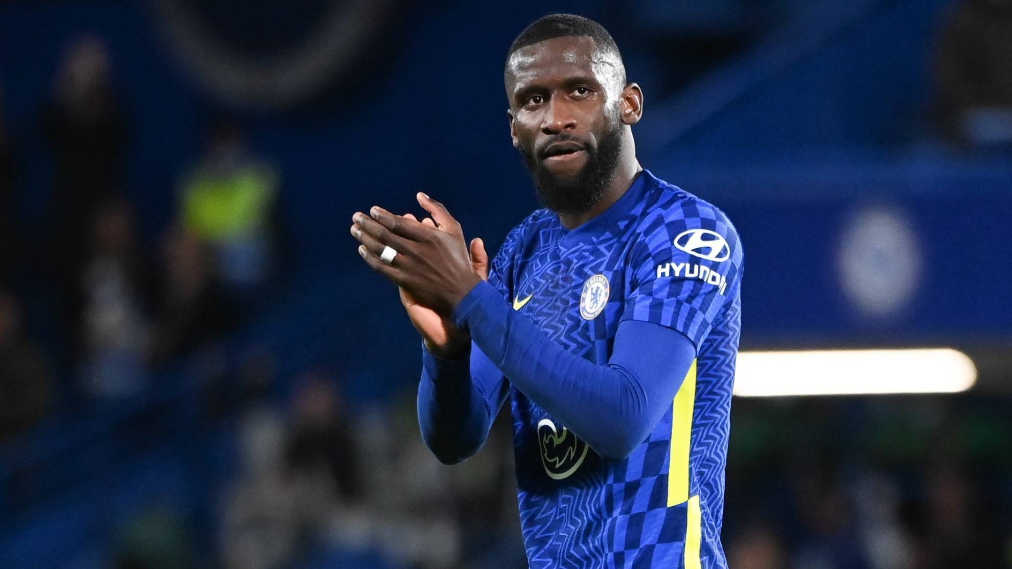 Antonio Rüdiger, nuevo jugador del Real Madrid, se caracteriza por ser un jugador un tanto peculiar