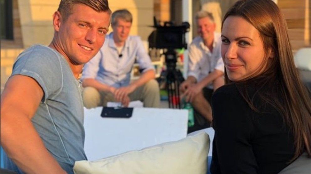 toni kroos y su mujer Jessica Farber