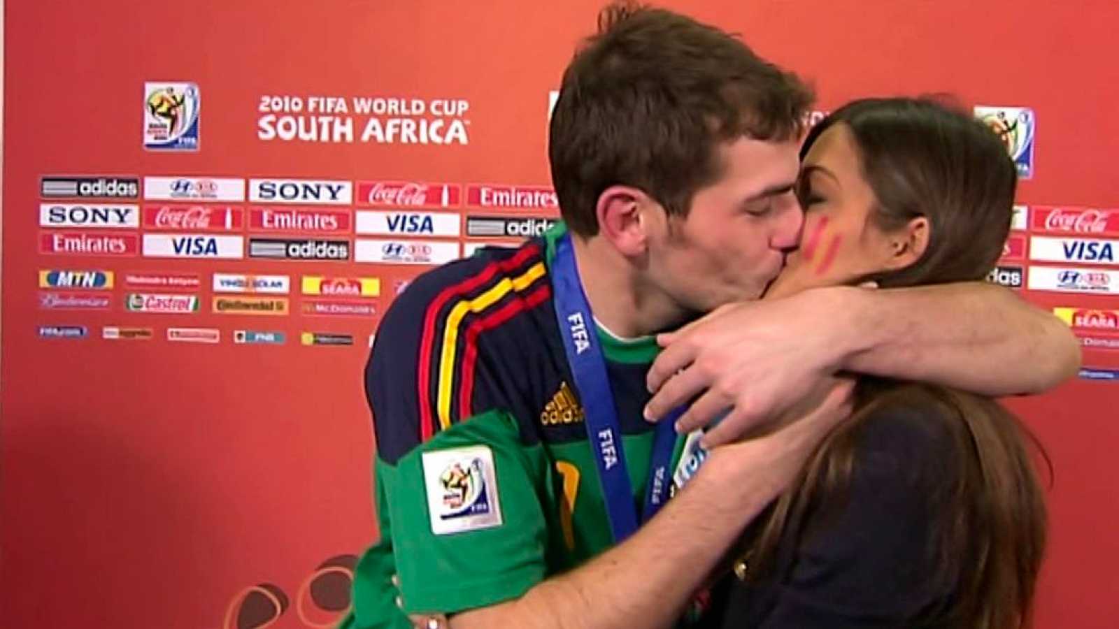 El beso de Iker Casillas a Sara Carbonero