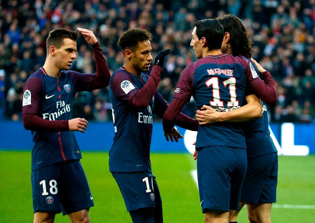 Cavani ha jugado con grandes compañeros como: Neymar, Di María o Ibrahimovic