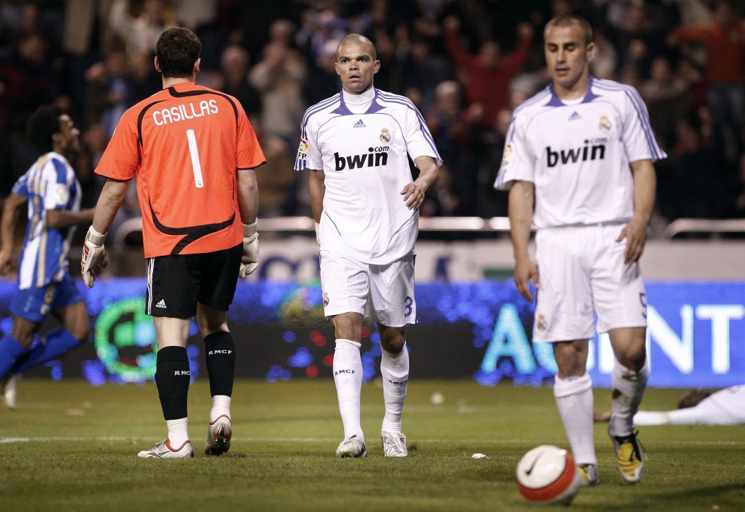 Pepe y Cannavaro, en un partido con el Real Madrid